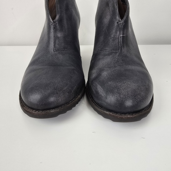 Trask Tenley Leather Wedge Ankle Bootie Gray Pewter Size 11M - Picture 3 of 11